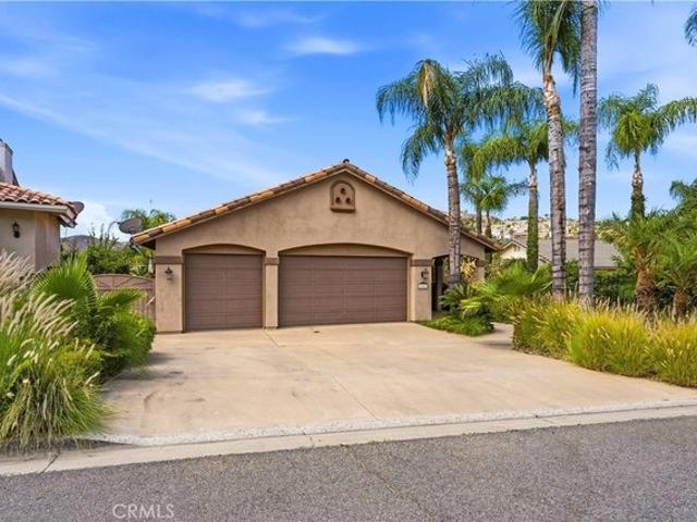 House for sale in Canyon Lake, California