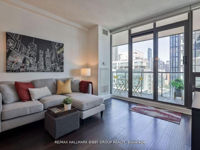 Condo for sale in Toronto, Golden Horseshoe