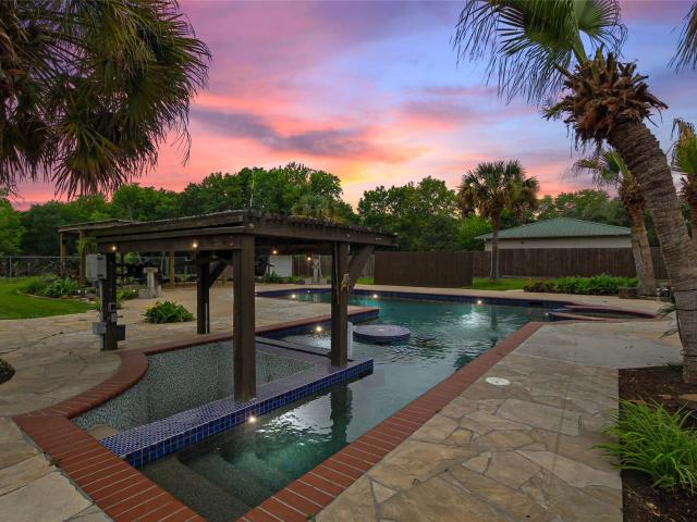 House for sale in Friendswood