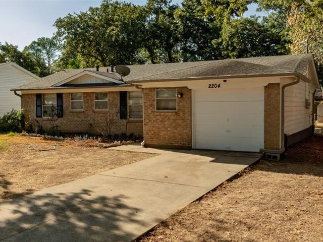 House for sale in Arlington, Texas
