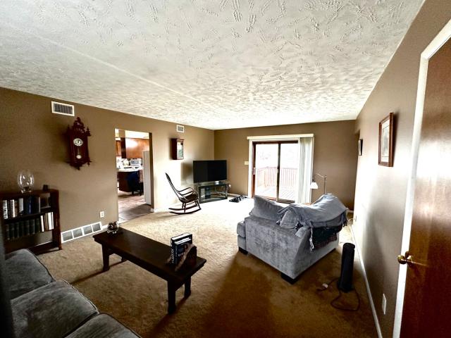 Condo for sale in Mclean, Illinois