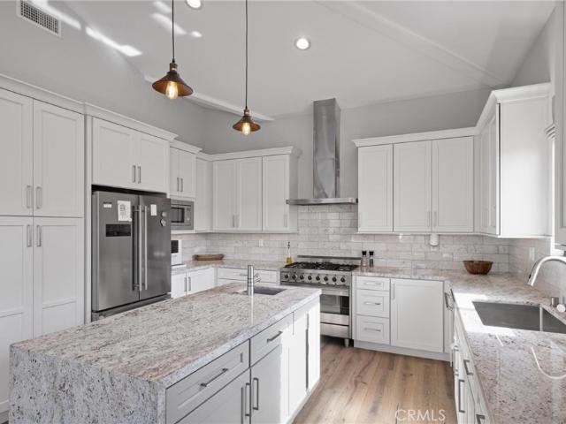 Townhouse for sale in Redondo Beach, Los Angeles County