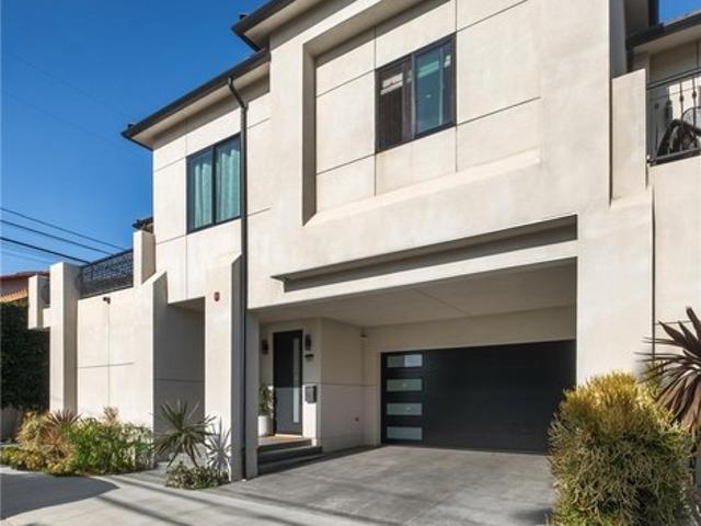Townhouse for sale in Redondo Beach, Los Angeles County