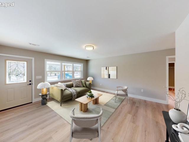 House for sale in Prairie Creek, Lakesite