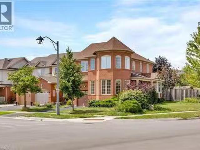 Condo for rent in Oakville, Ontario