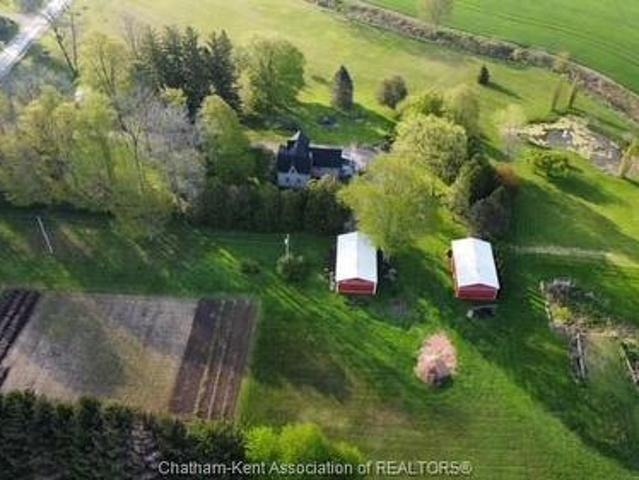 House for sale in Chatham–kent, Ontario