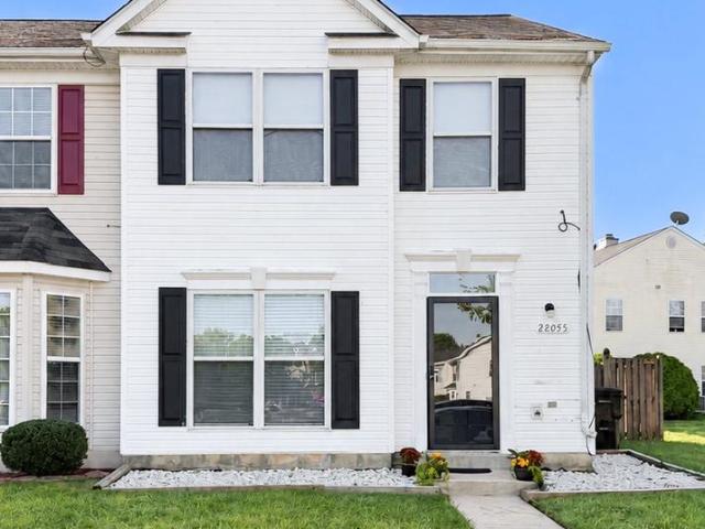 Townhouse for sale in St Georges Hundred, California