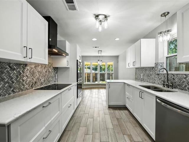 House for sale in Hurst