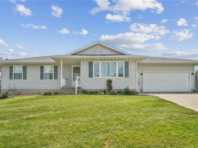House for sale in Linn, Iowa