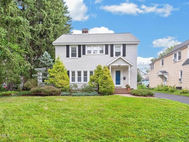 House for sale in Niskayuna, New York