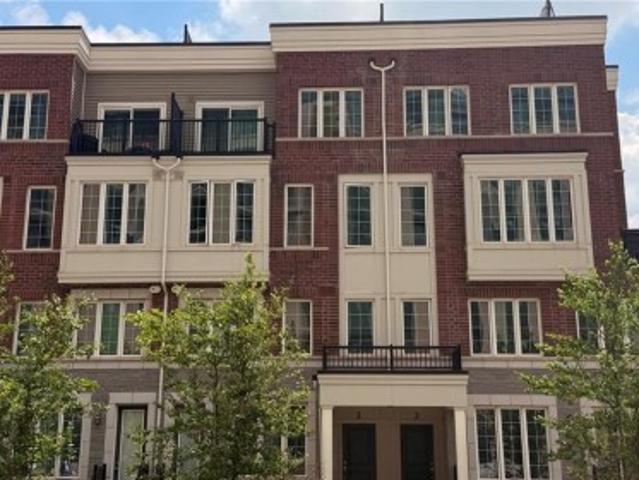 Townhouse for sale in Oakville, Ontario