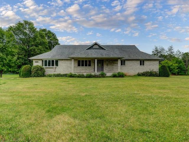 House for sale in Whiteside, Illinois