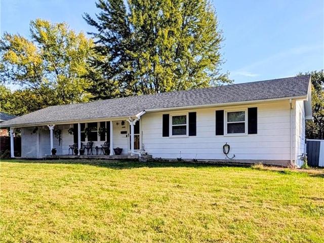 House for sale in Meadowview, Harrisonville