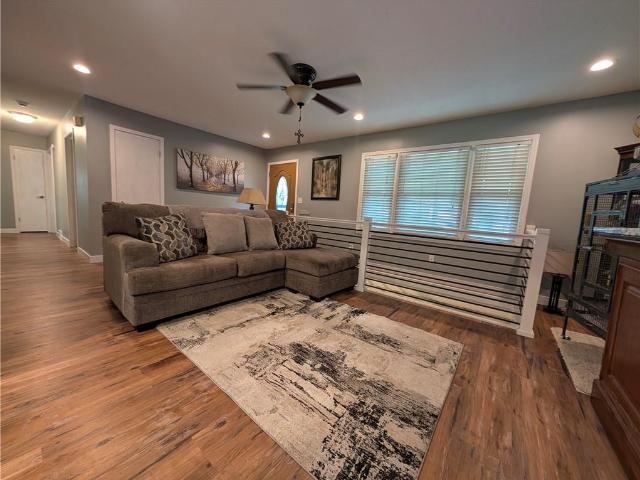 House for sale in Ridgeview, Harrisonville