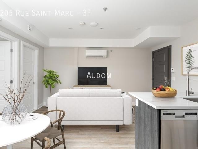 Apartment for rent in St. Leonard's, Quebec