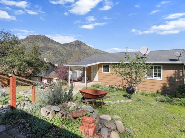 House for sale in Redding, Shasta County
