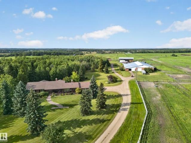 House for sale in Alberta