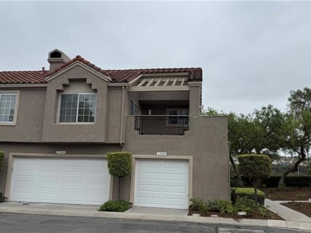 Townhouse for sale in Mission Viejo, California