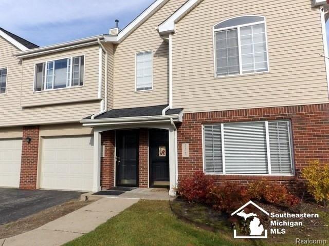 Condo for sale in Woodhaven, Michigan