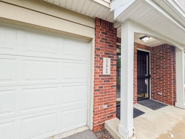 Condo for sale in Woodhaven, Michigan