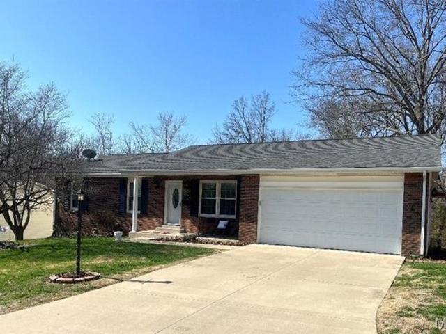 House for sale in Alton, Illinois