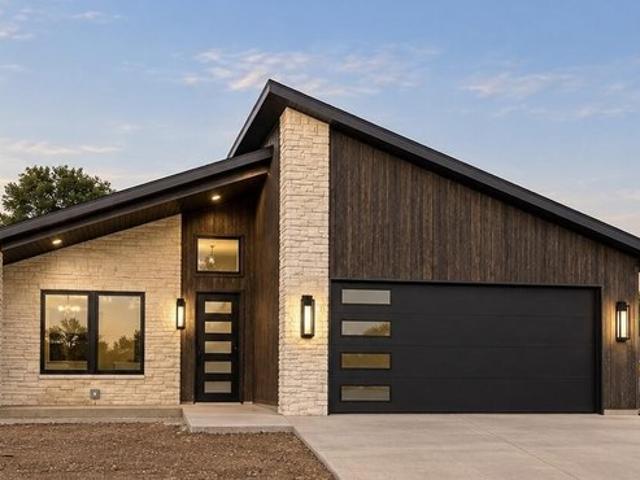 House for sale in Carthage, Missouri