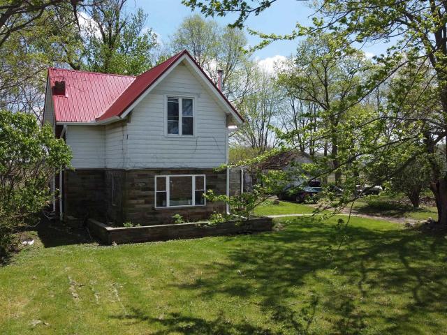 House for sale in Larwill, Indiana
