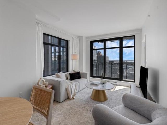 Condo for sale in Quartier international, Montréal