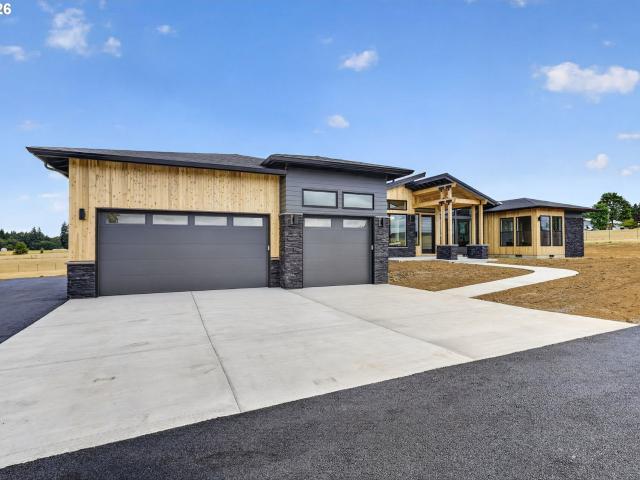 House for sale in Oregonia