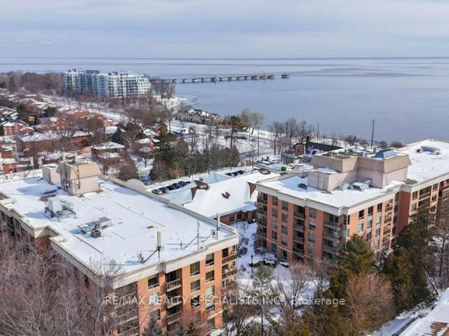 Condo for sale in Burlington, Ontario