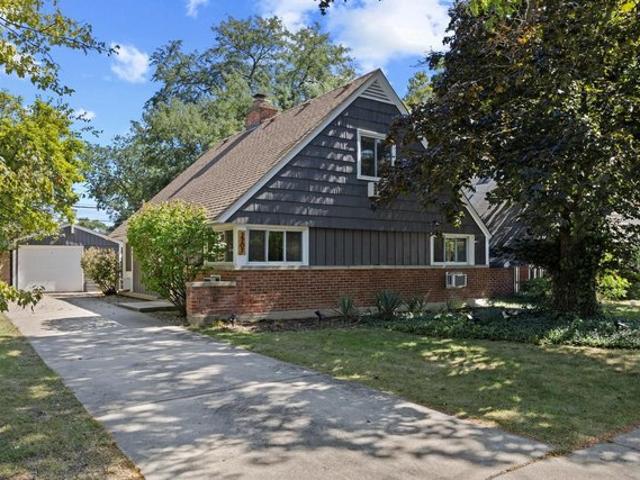 House for sale in Evanston, Illinois