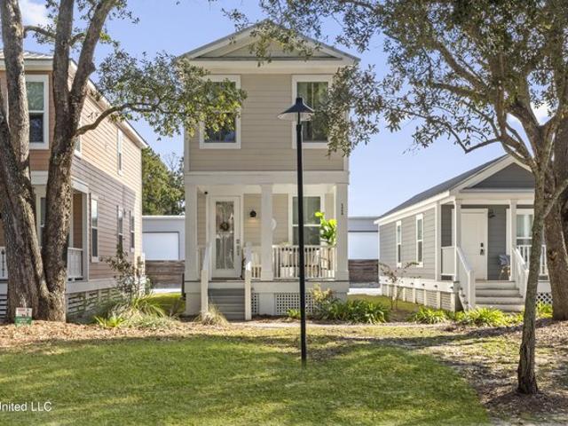 Condo for sale in Ocean Springs, Mississippi