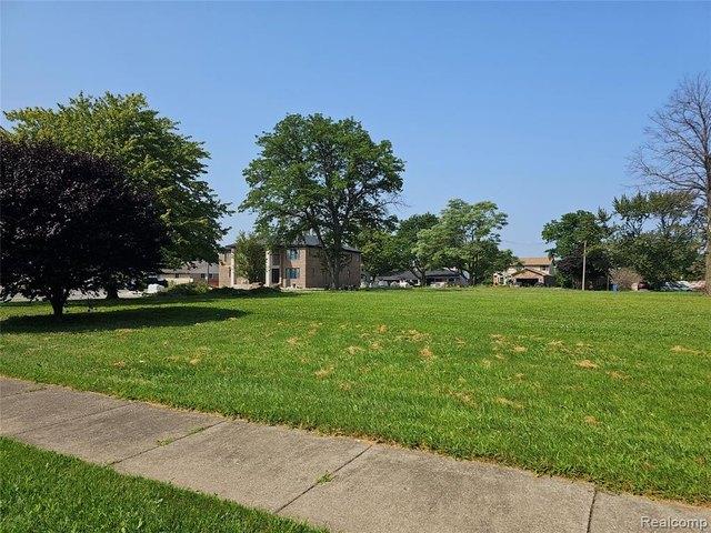 Land for sale in Dearborn Heights, Michigan