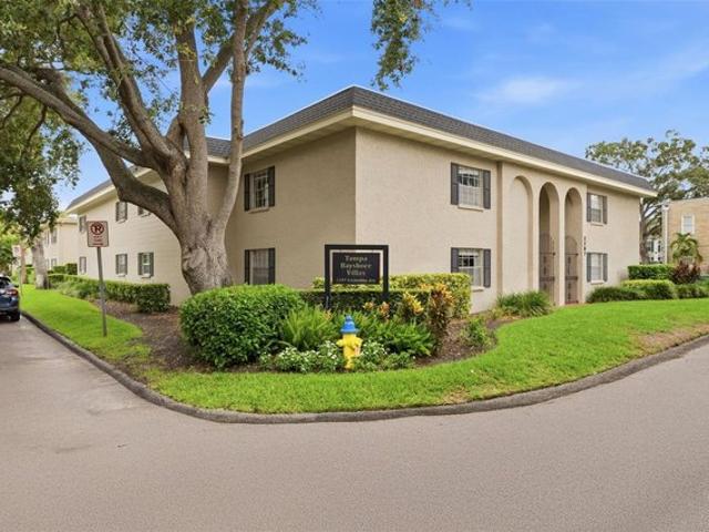 Condo for sale in Tampa, Florida