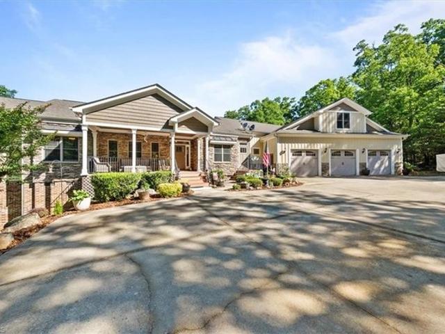 House for sale in Davidson, North Carolina