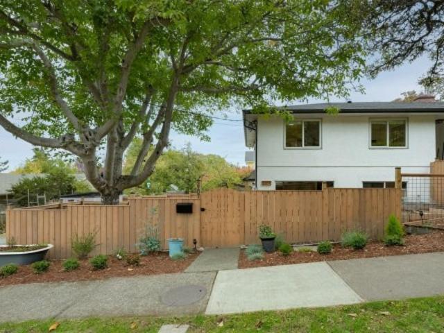 House for sale in Haultain Corners, Victoria