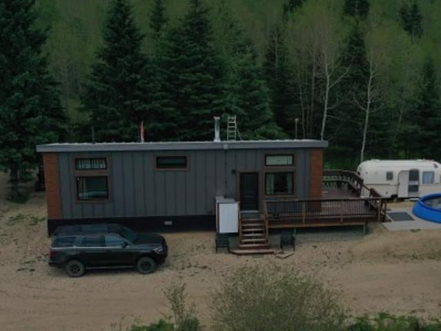 House for sale in Alberta