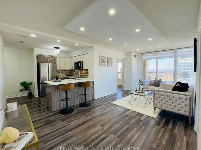 Condo for sale in City Centre, Mississauga
