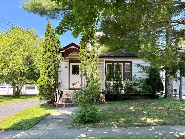 House for sale in Oneida, New York