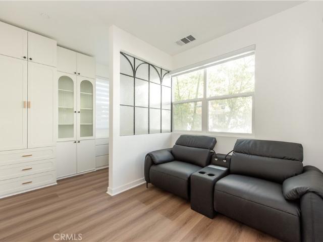 Condo for sale in Irvine Business Complex, Irvine