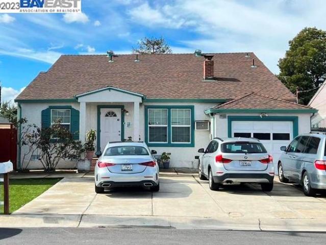 House for sale in Hayward, California