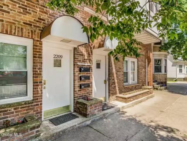 House for rent in Troy