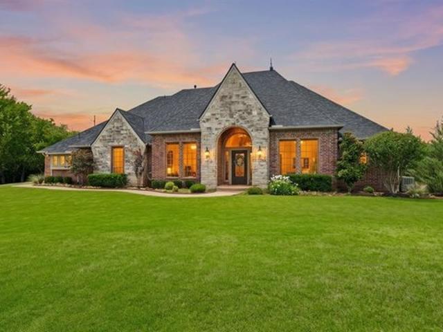 House for sale in Jones, Oklahoma