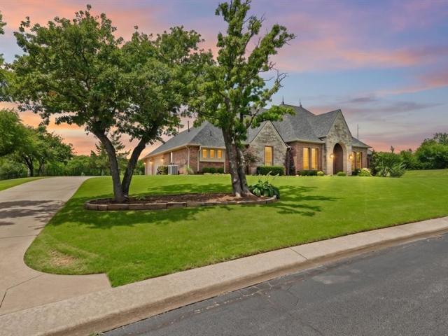 House for sale in Edmond, Oklahoma