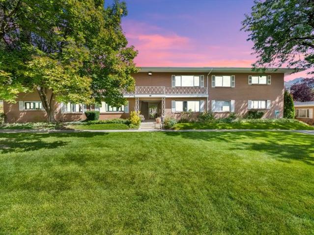 Condo for sale in Holladay, Utah
