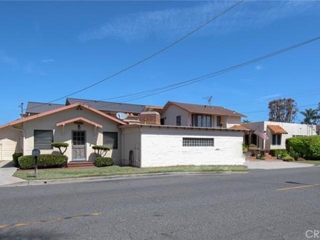 House for sale in Costa Mesa, California