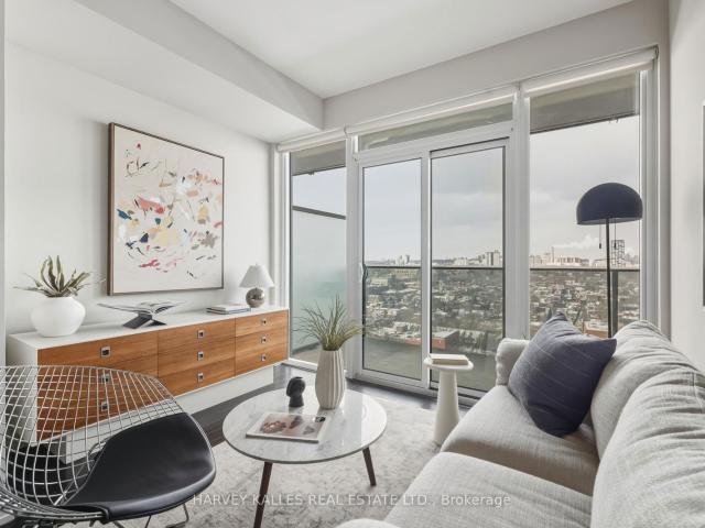 Condo for sale in Toronto, Golden Horseshoe