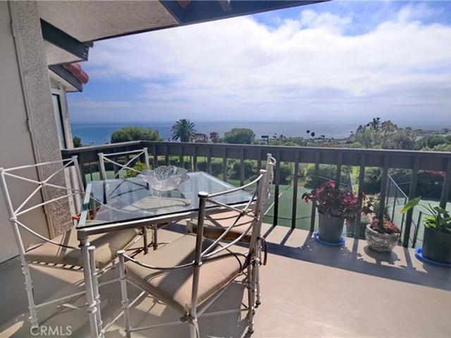 Condo for sale in Canoga Park, California