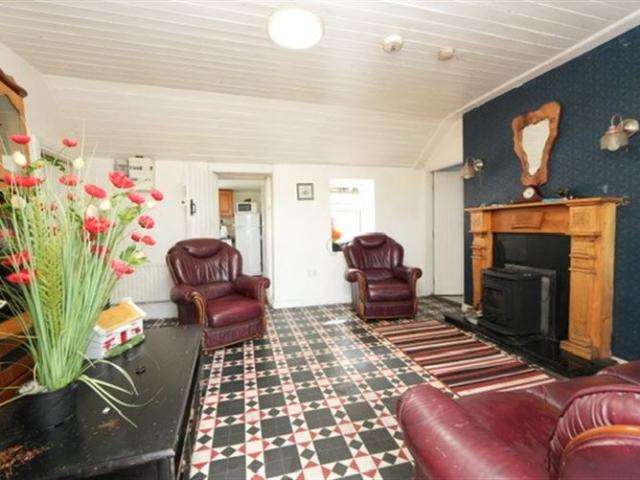 Terraced House for sale in Tuam, Connacht