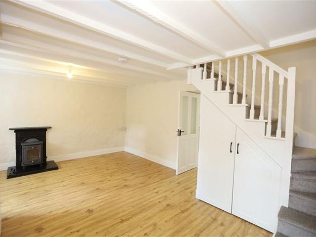 Terraced House for sale